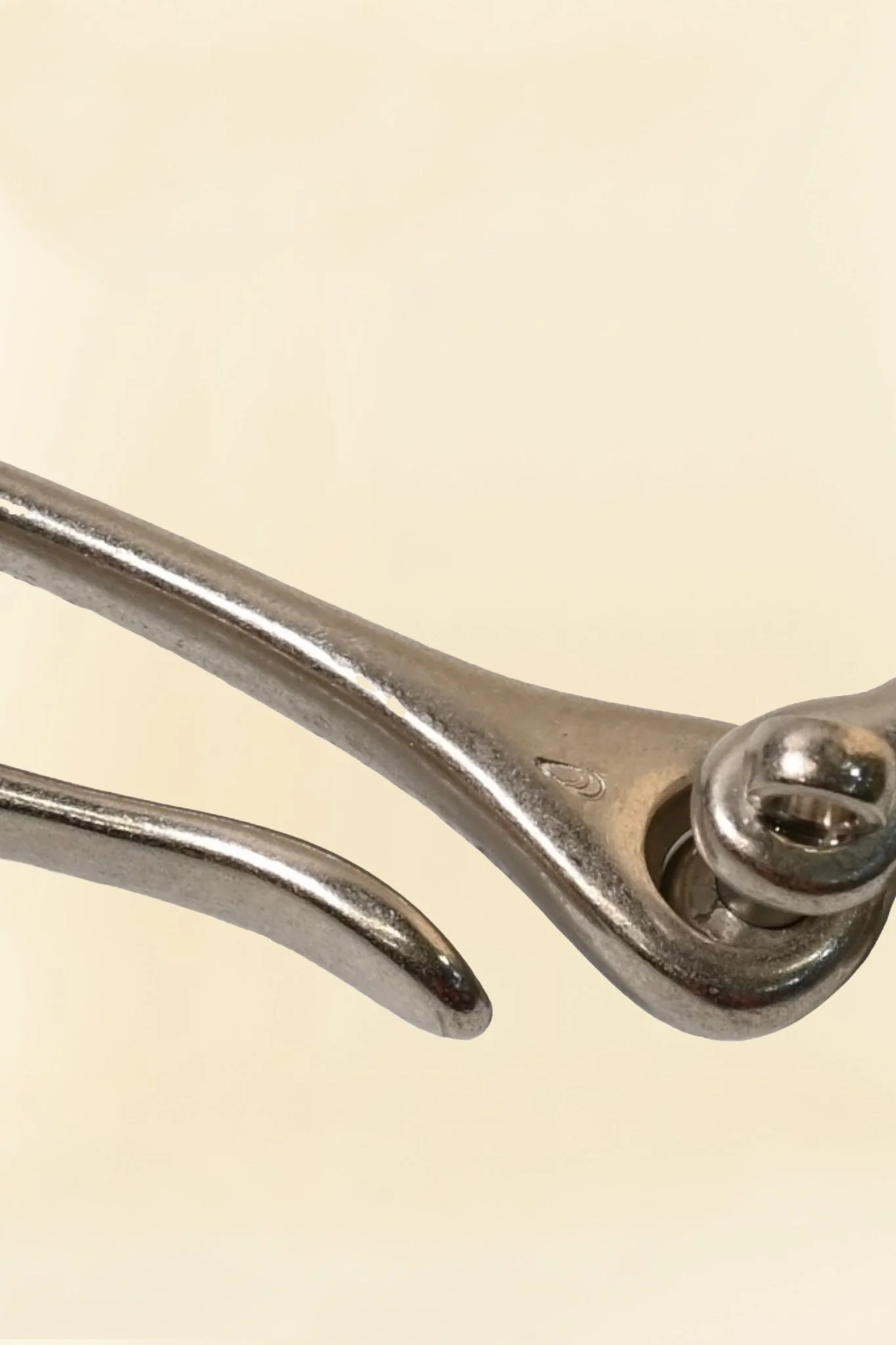 Button Works Nickel Fish Hook Key Holder - Image 4