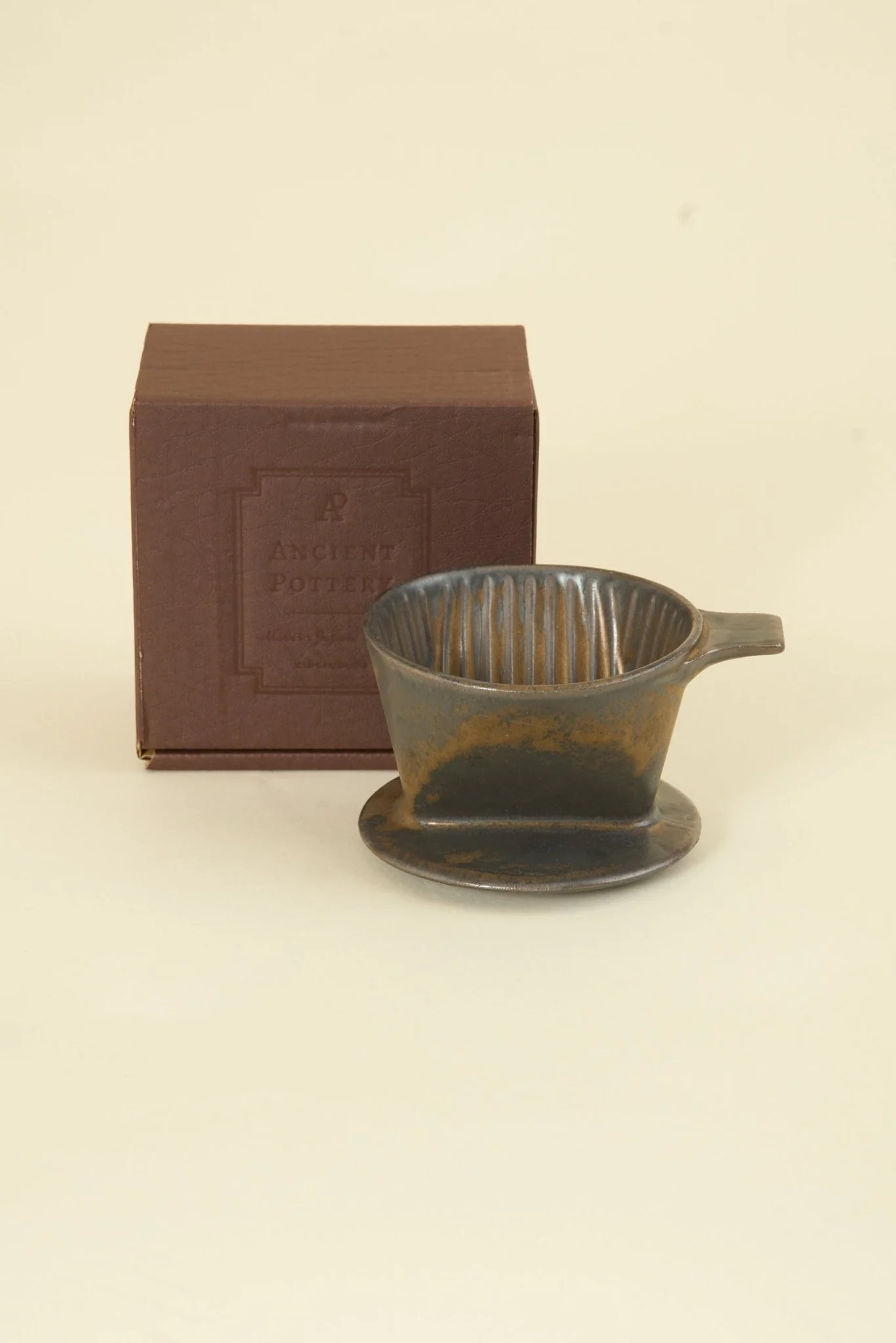 CHIPS Inc. Ancient Pottery Coffee Dripper - Brass - Image 5