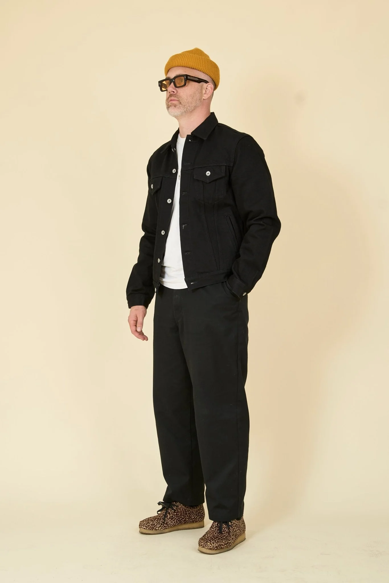 Iron Heart 21oz Selvedge Denim Modified Type III Jacket - Superblack (Fades To Grey) - Image 4