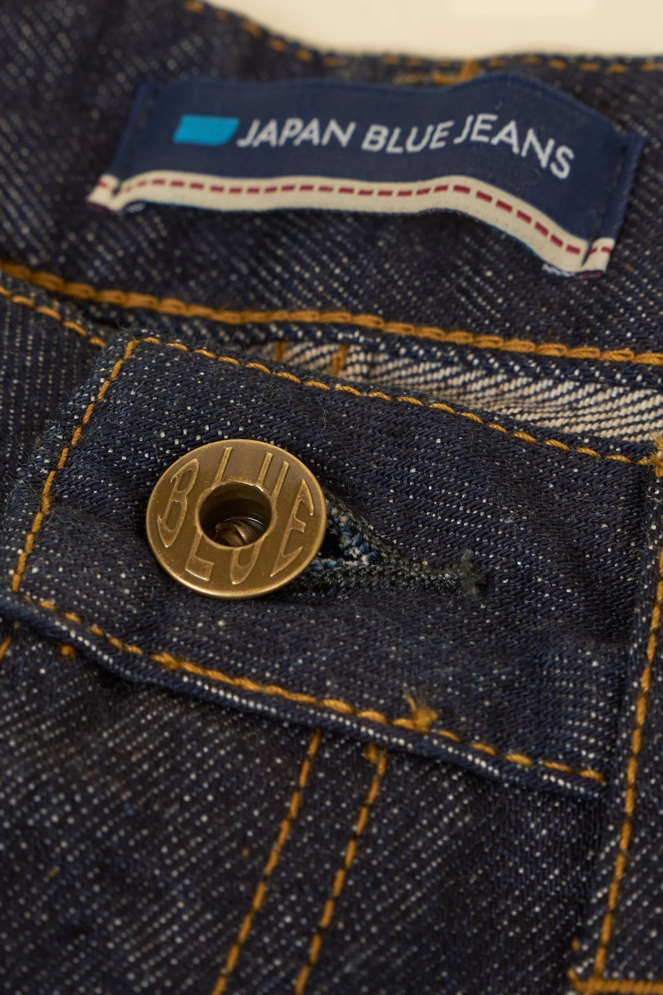 Japan Blue J304 Slim Straight Selvedge Denim - 12.5oz - Image 3